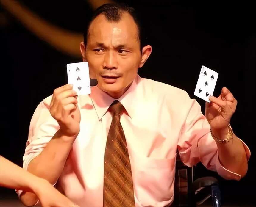 央视称他为亚洲赌王，88年150元拜师学艺，一晚赢600万却被剁双腿