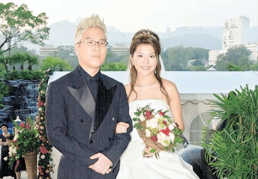 她出身富裕家庭，貌美有才，嫁林晓峰生2子，18年婚姻终结有原因