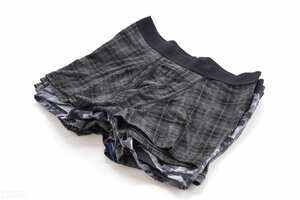 男士内裤大揭秘：三角裤和平角裤到底哪个更好？